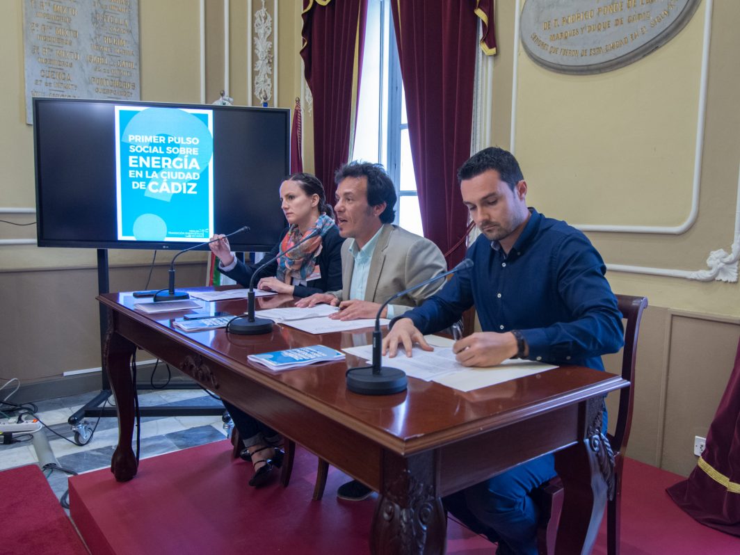09 de mayo de 2017 RUEDA DE PRENSA ESTUDIO SOBRE LA ENERGIA01