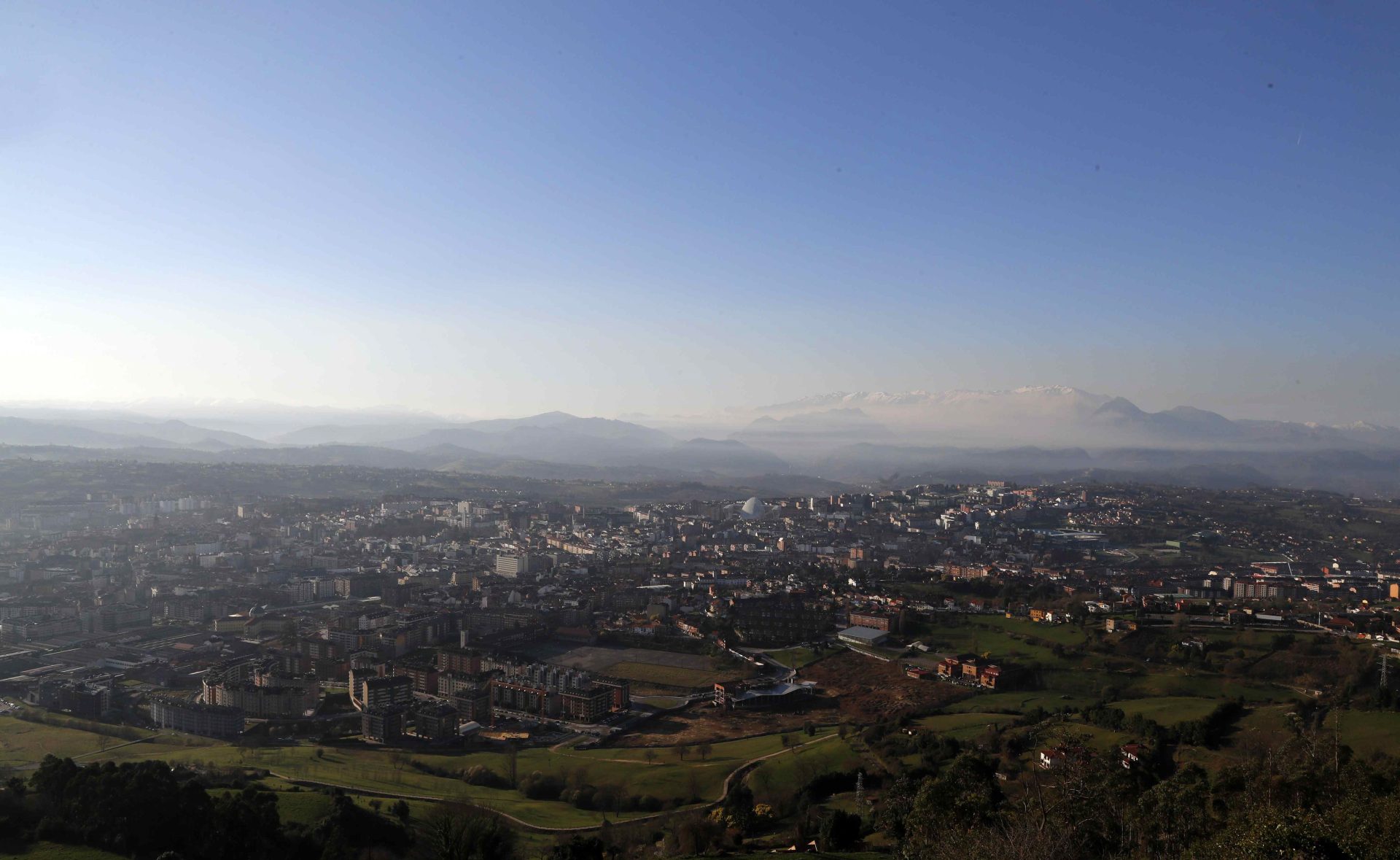 El Principado activa el protocolo por contaminación en Oviedo y Gijón
