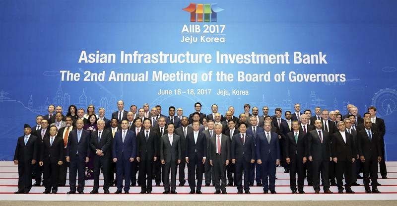 reunión anual del Banco Asiático de Inversión en Infraestructuras (BAII) en la isla de Jeju, Corea del Sur
