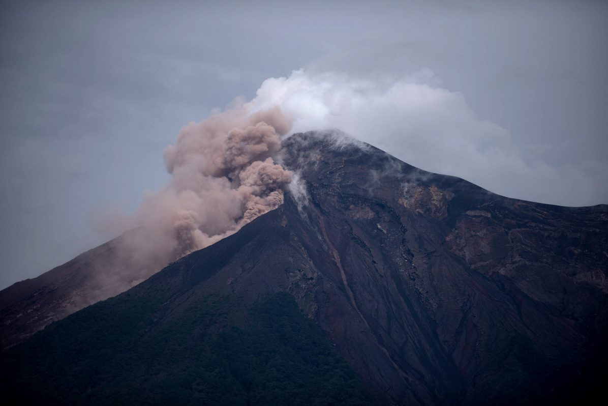 Vista general del volcán de Fuego