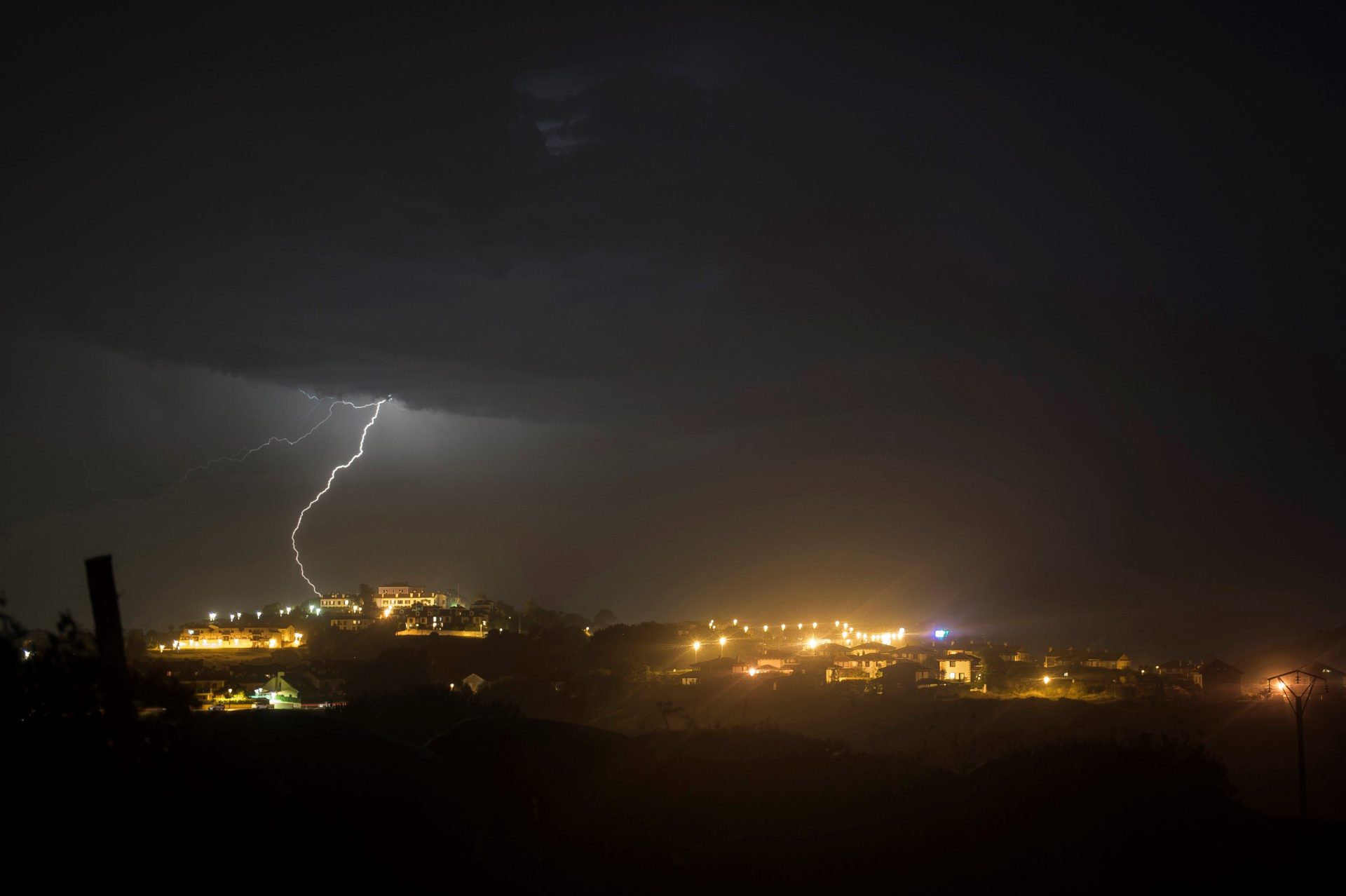 Tormenta en Comillas