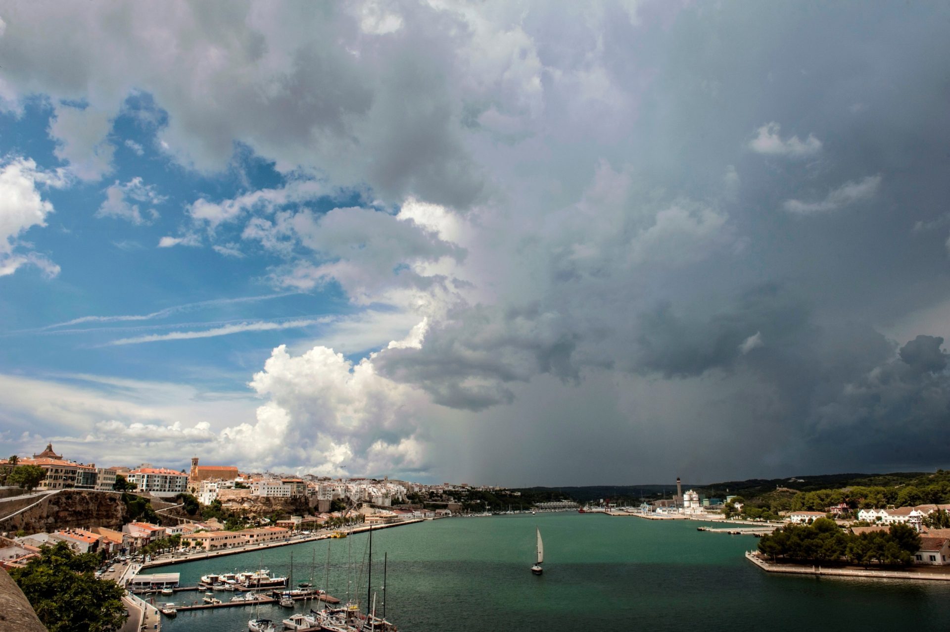 Menorca tormenta puerto