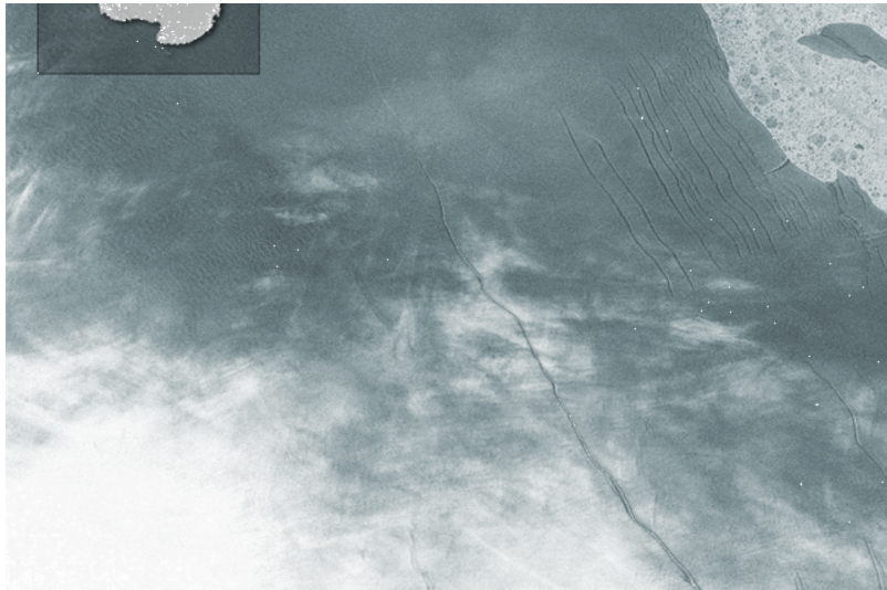 La ESA publica imágenes de la grieta de la plataforma de hielo Larsen C. EFE/ESA