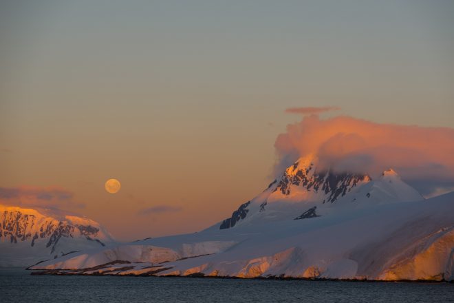 Foto de la Antártida, de EliasBarticevic, que publica la web de la XXXIX reunión consultiva del Tratado Antártico. EFE