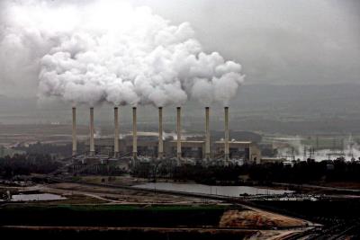 Fotografía, cedida por Greenpeace, de la planta eléctrica de Hazelwood, en el Valle de La Trobe de Victoria (Australia).