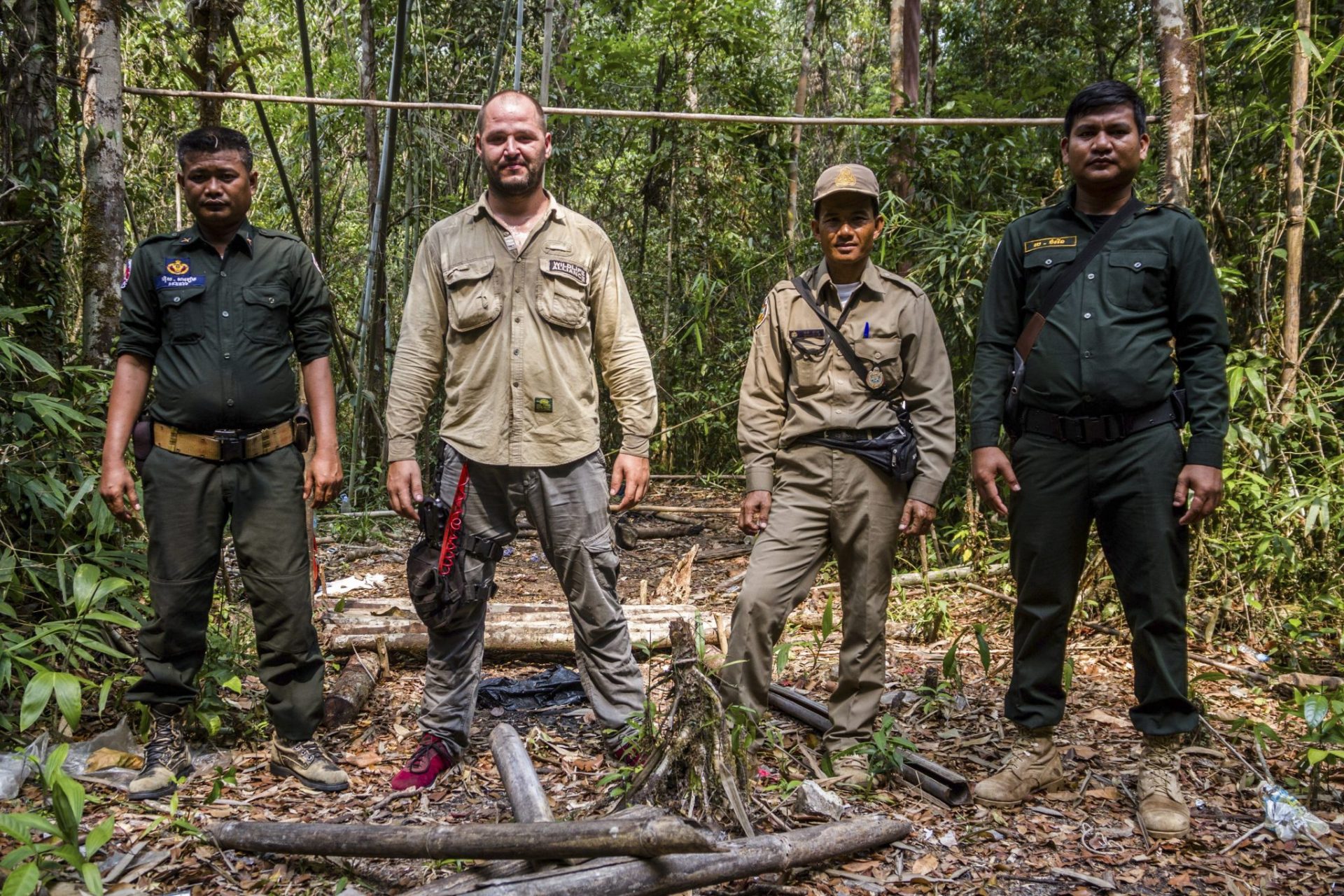La peligrosa lucha por salvar los bosques de Camboya.