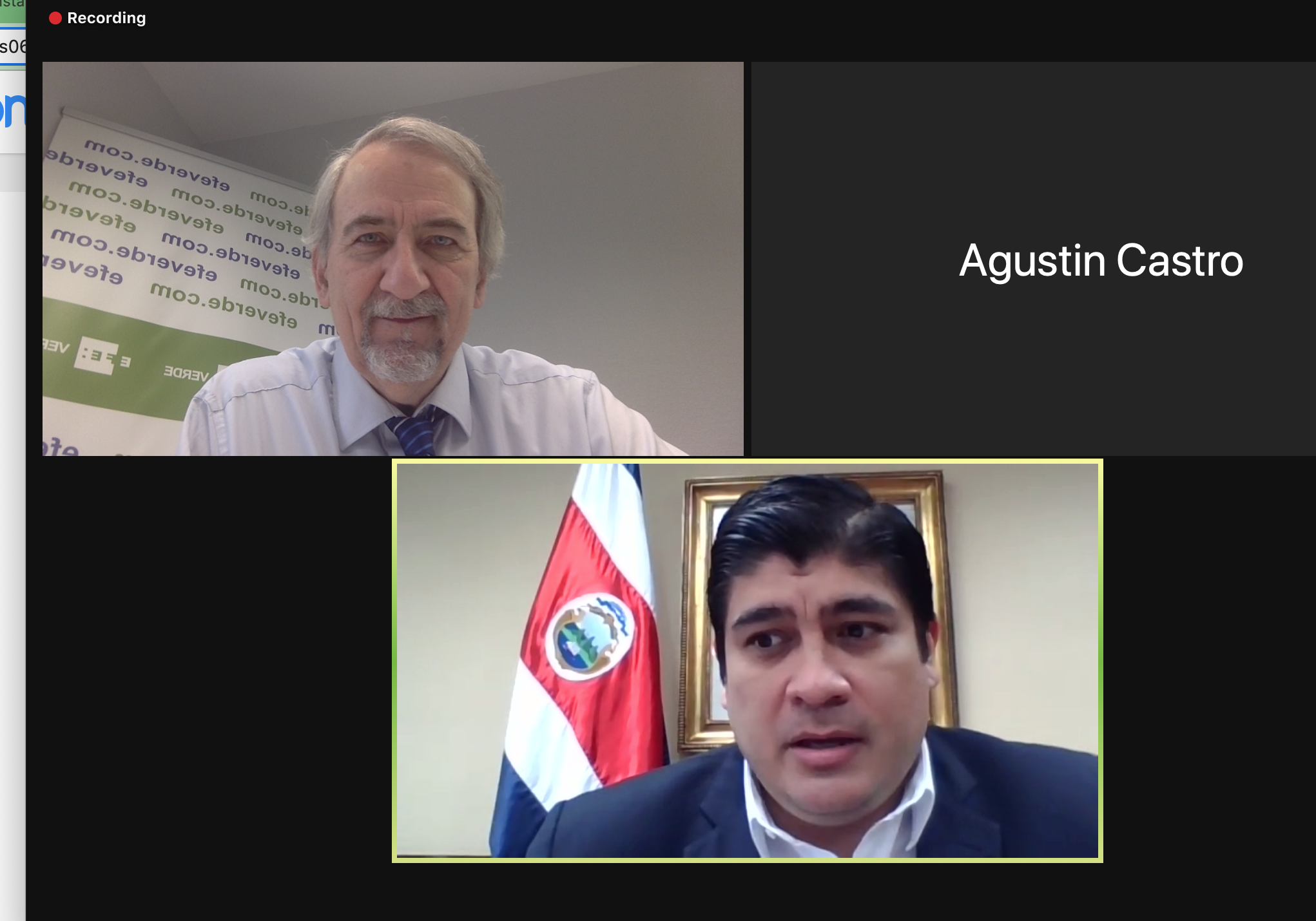 Un momento de la entrevista con el Presidente de Costa Rica, que contó con el asesoramiento de su Ministro de Comunicación, Agustín Castro
