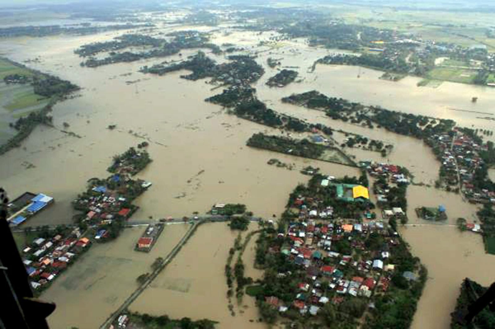 Vista aérea de las inundaciones en Camiling (Filipinas).