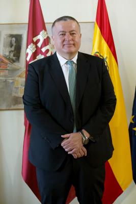 Bernabé, ex consejero de Fomento de Murcia, tildó la denuncia de "temeraria y falsa". 