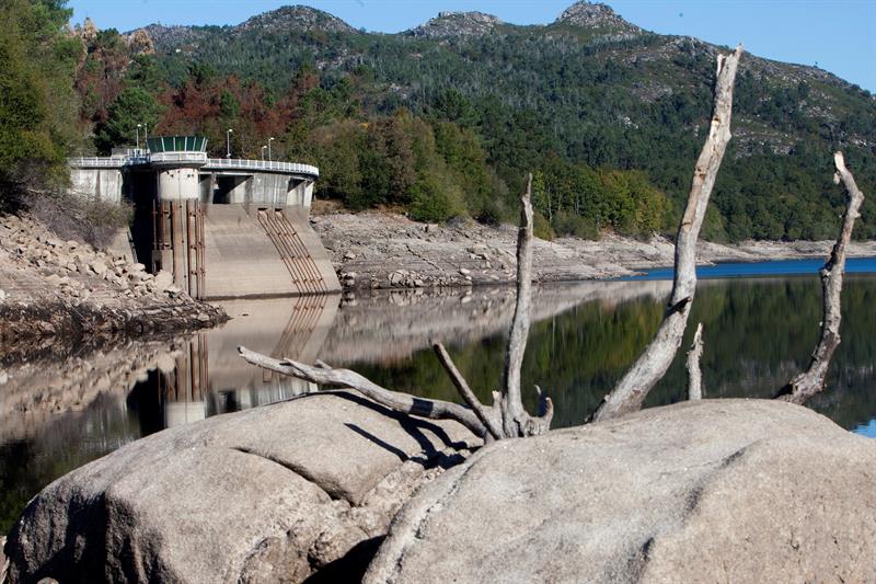 embalse de Eiras, uno de los que abastece de agua a la ciudad de Vigo,
