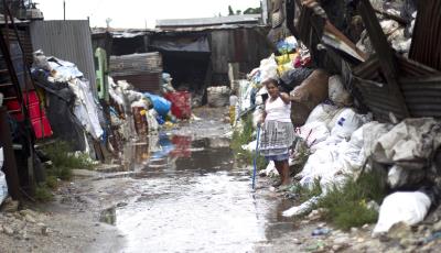 Además de donar filtros potabilizadores,  los españoles de "The Water Van Project" , tratarán de educar a las comunidades de la importancia de contar con redes de saneamiento. 