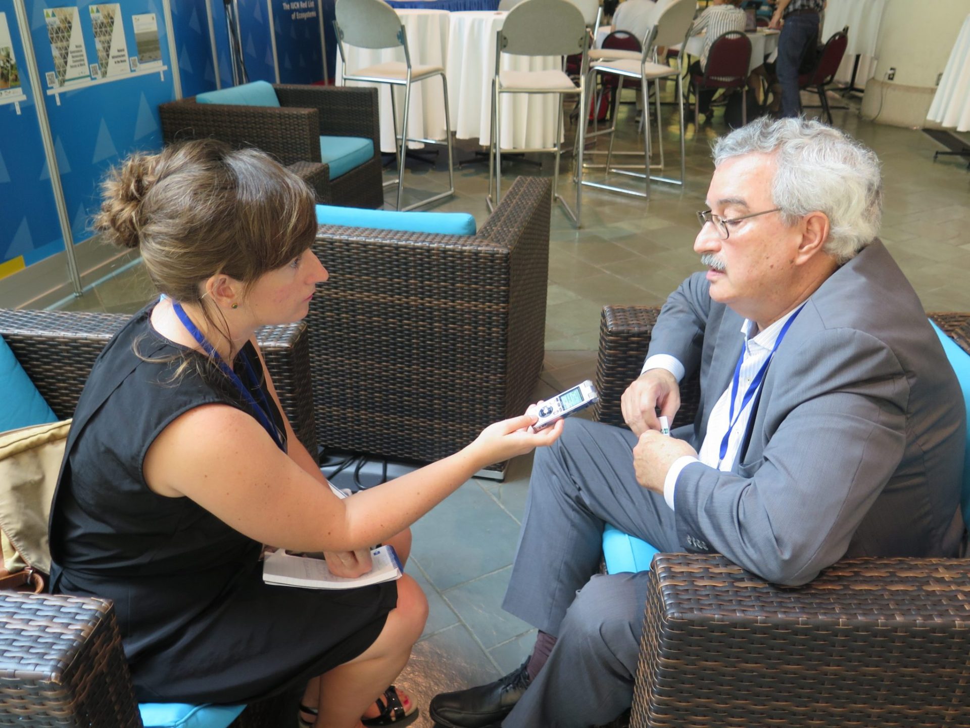Braulio Ferreira, secretario de la convención de biodiversidad de la ONU entrevistado por la periodista de EFEverde, Caty Arévalo. 