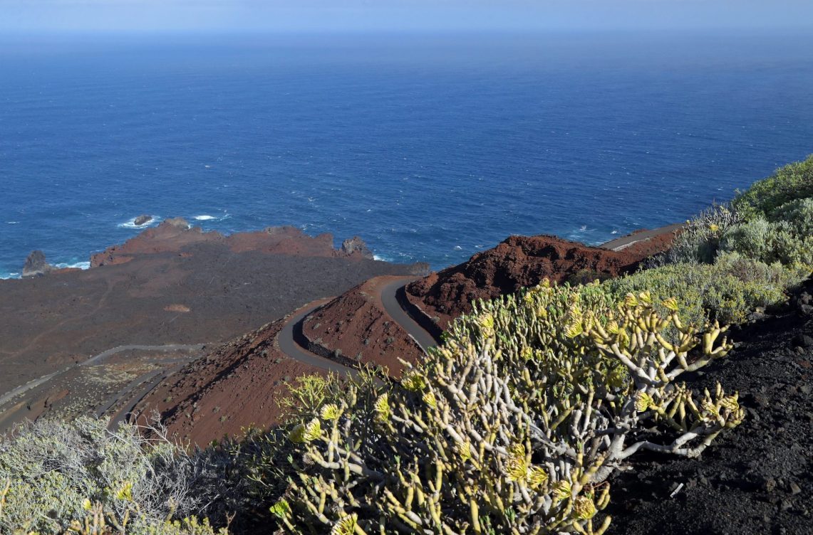 Imagen de la isla de El Hierro. Foto: JJ Guillén (EFE).