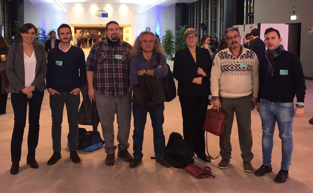 Integrantes de la plataforma Pacto por el Mar Menor en Bruselas, en enero de 2017. 