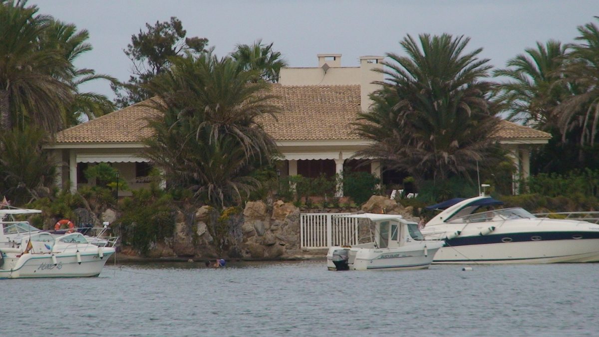 La moratoria urbanística del Mar Menor no afecta a planes "legales".