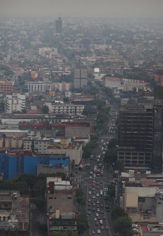 Crisis ambiental por la contaminación en Ciudad de México. 