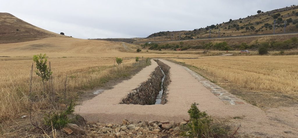 los-vecinos-de-benamira-restauran-y-ponen-en-valor-el-nacimiento-del-jal-n
