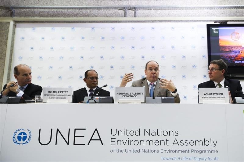Intervinientes en las sesiones de Asamblea de la ONU para el Medioambiente (UNEA), que se está celebrando en Nairobi, Kenia.