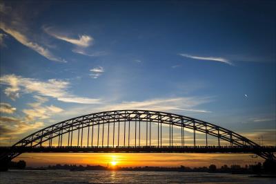 Puente en Nimega ( Holanda), Capital Verde Europea en 2018.