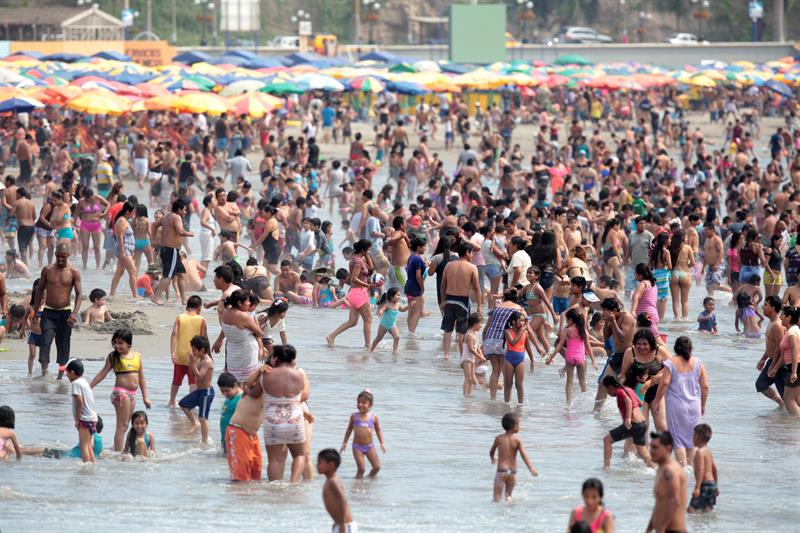 Las intensas lluvias se unen a uno de los veranos más calurosos de las últimas dos décadas. 