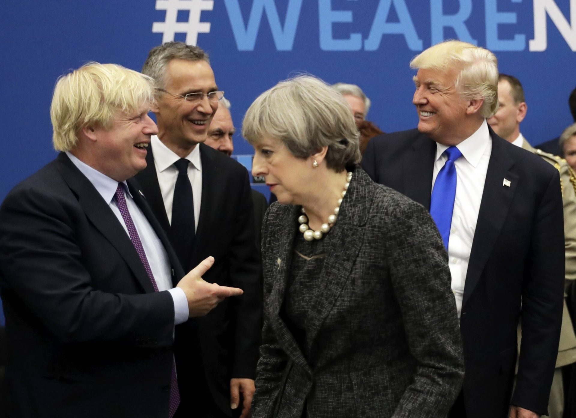 Johnson, Theresa May, y Trump enuna reciente reunión de la OTAN.
