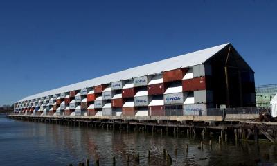 El museo Nomadic, de Nueva York, diseñado por Ban, y construido con contenedores de barco y material reciclado.