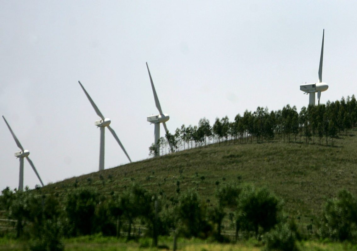 El 100% de la energía consumida este lunes en Uruguay procedió de las renovables.