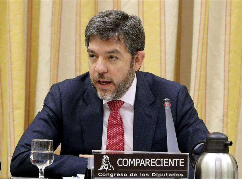 - El secretario de Estado de Energía, Alberto Nadal, durante su comparecencia ante la Comisión de Industria del Congreso. EFE Ballesteros
