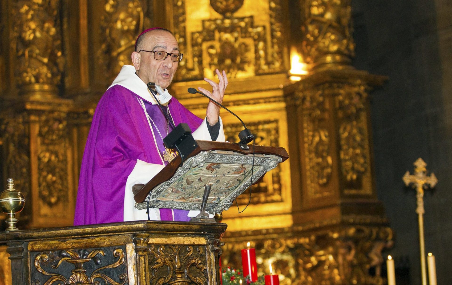 El arzobispo de Barcelona, Juan José Omella, pide rogativas para que llueva y acabe la sequía.