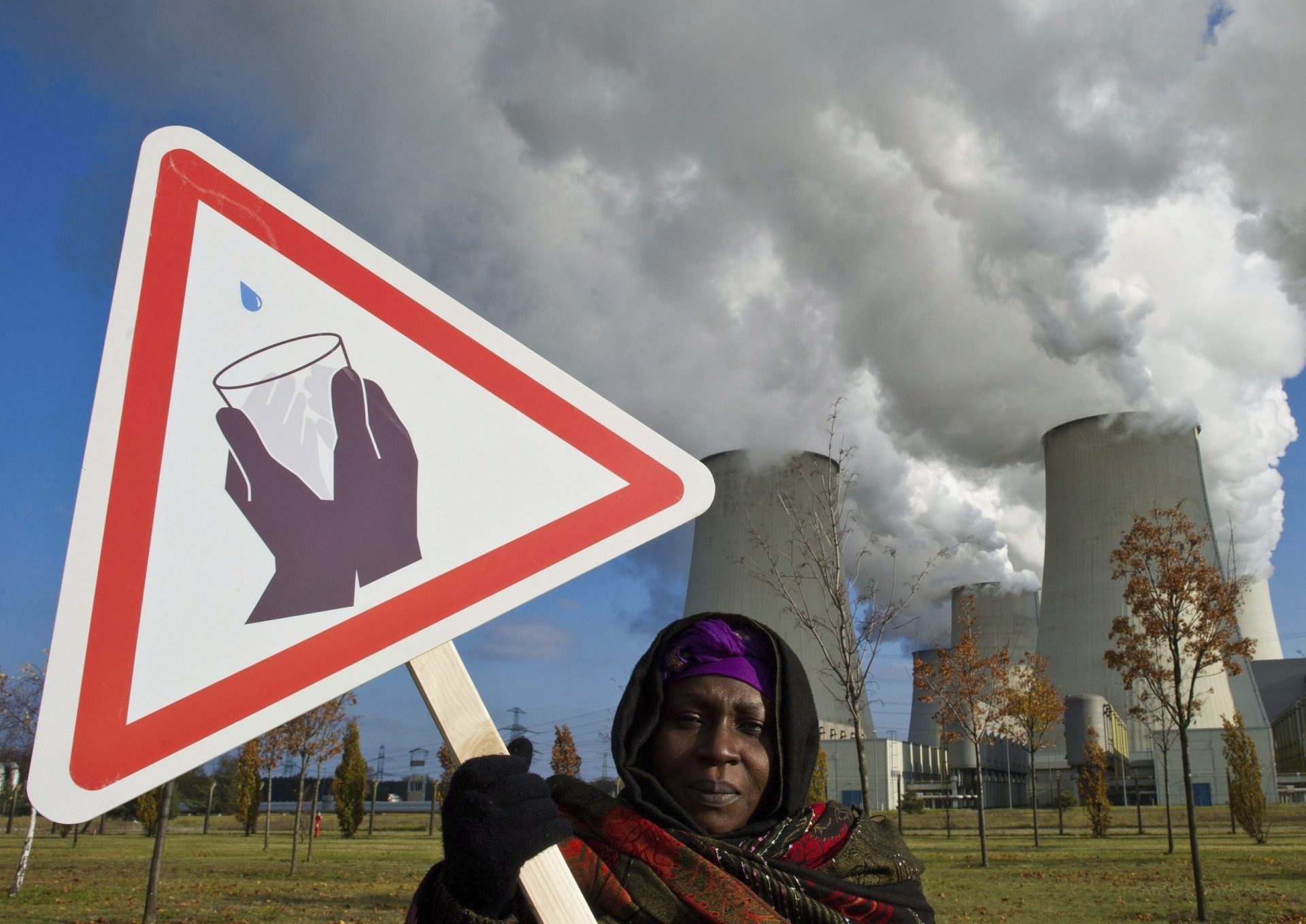 Protesta en Alemania ante el temor de la escasez de agua ante el cambio climático, en una foto de archivo. EFE/ PATRICK PLEUL