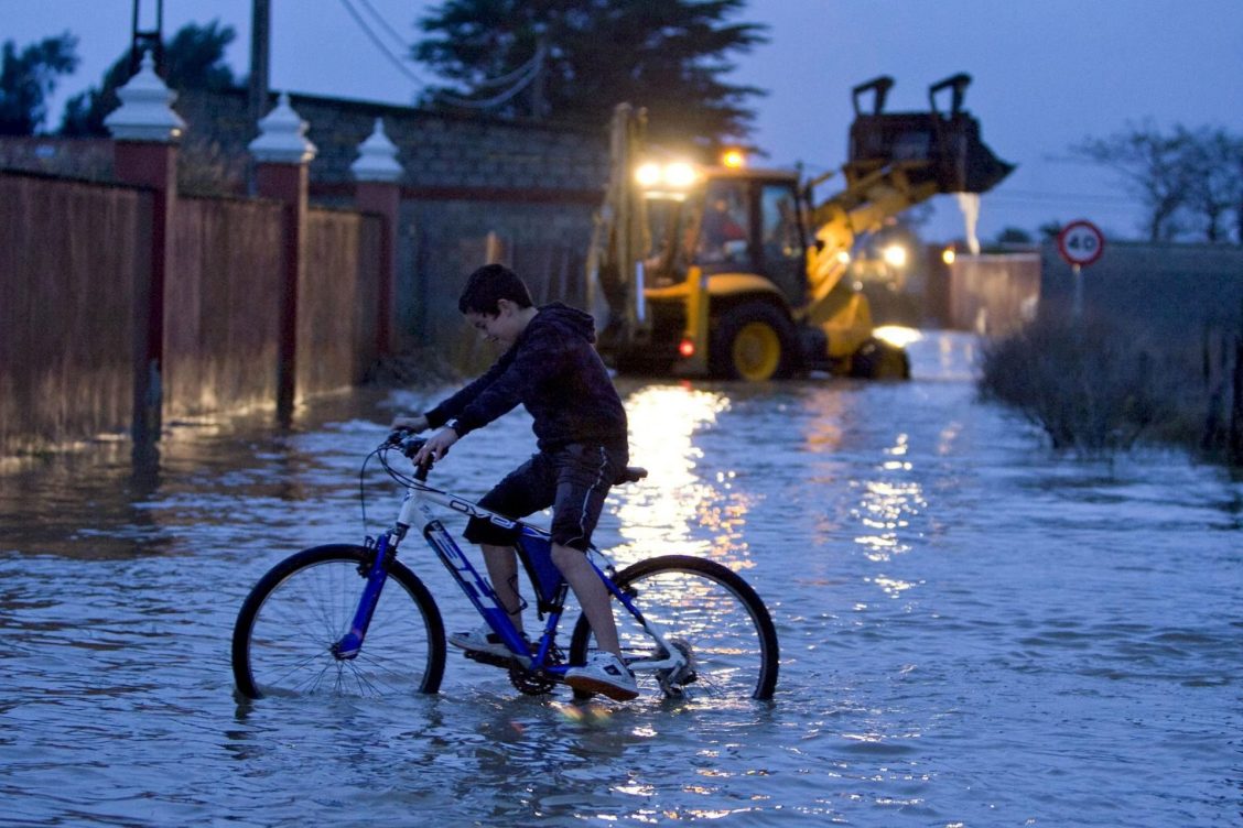 bici, inundaciones