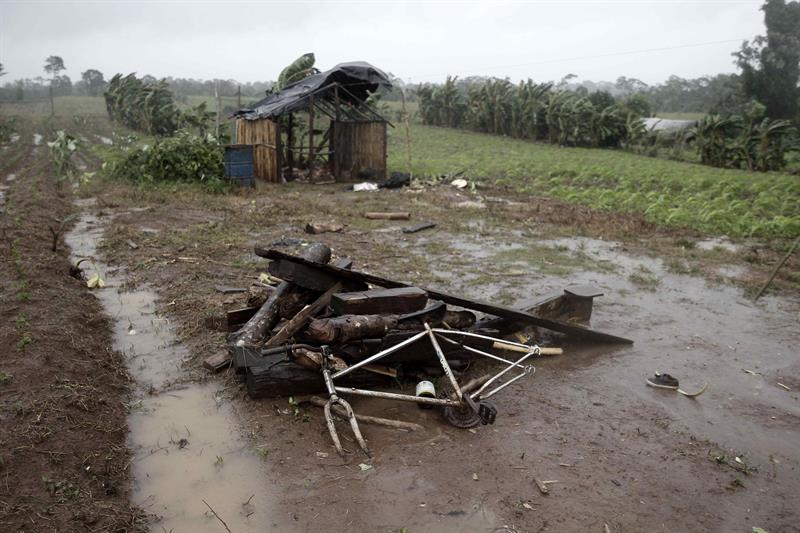 Esta es la primera vez desde que se tienen registros científicos que un huracán golpea de manera directa a Costa Rica, un país centroamericano que por su ubicación geográfica solo suele recibir efectos indirectos de estos fenómenos. 