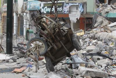 Varias formaciones geológicas costeras, como la del cañón del río Esmeraldas, revela son las fuentes de generación de sismos importantes.
