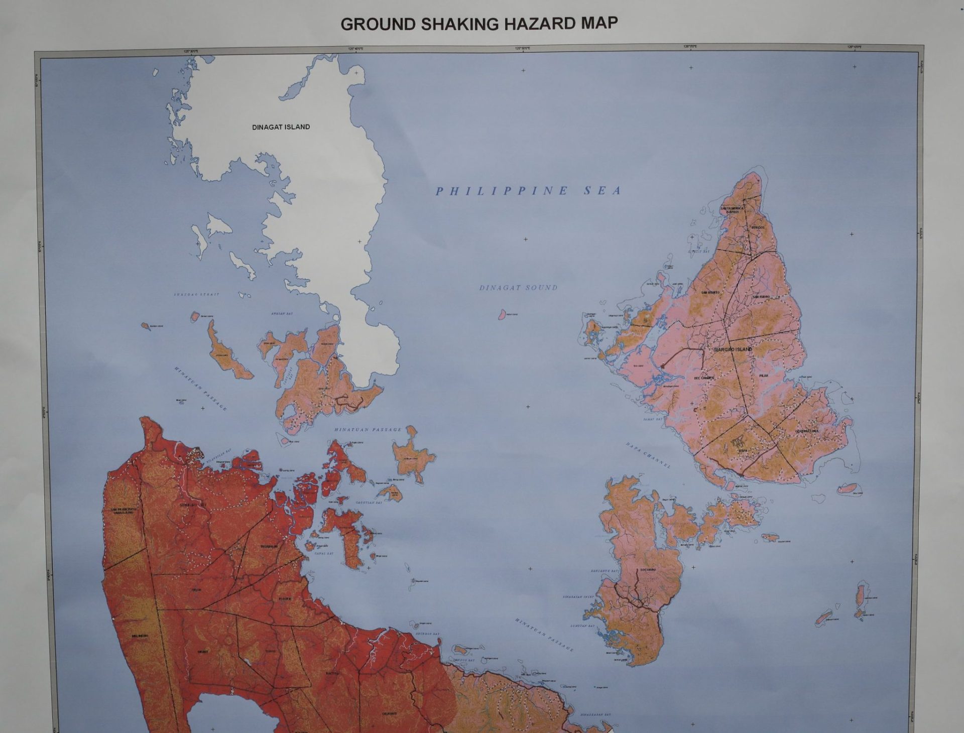 Mapa de amenazas de terremotos en el Instituto Filipino de Volcanología y Sismología (Philvolcs)