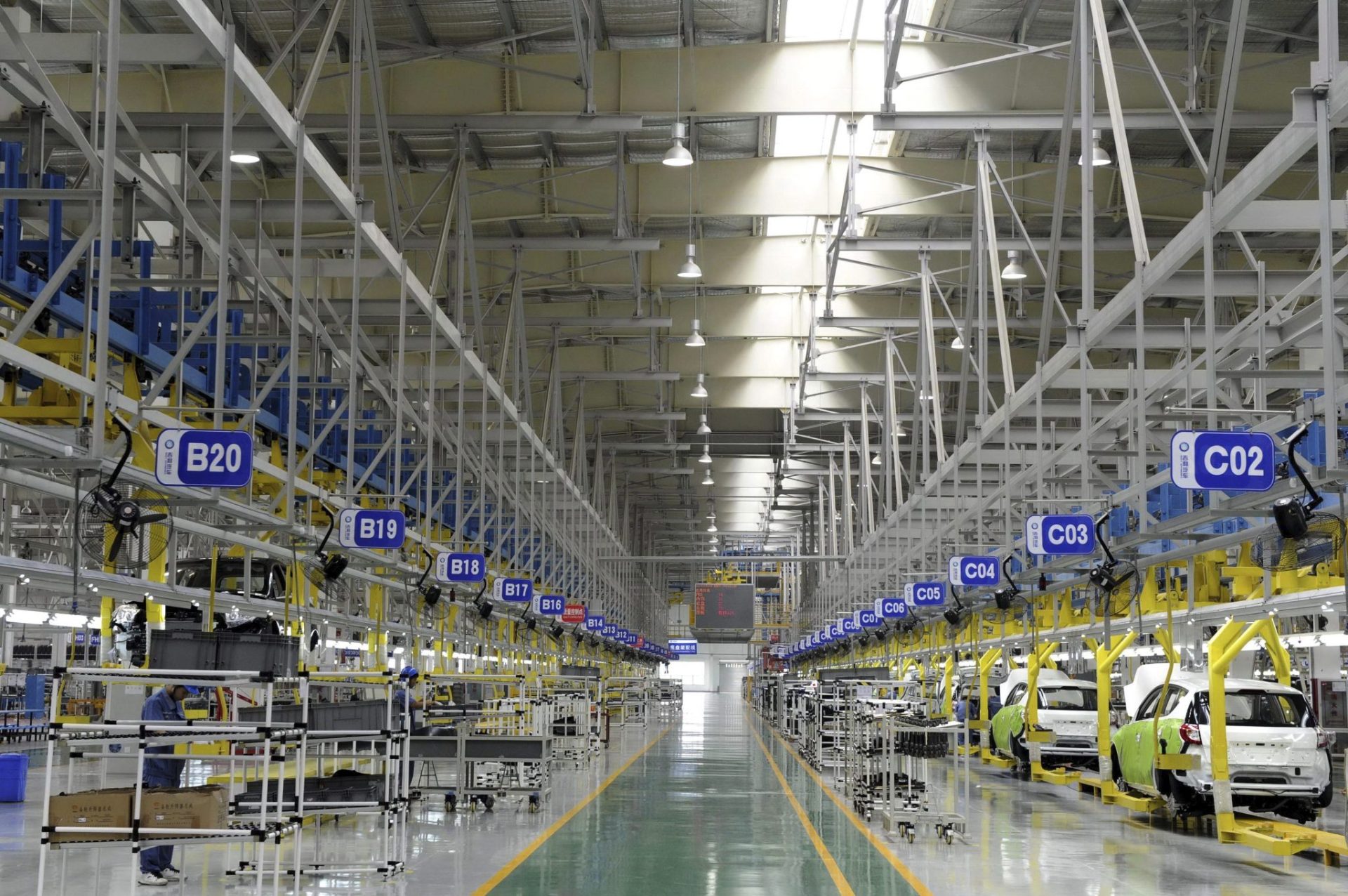 Planta de ensamblado de vehículos de Geely en Chengdu (China).
