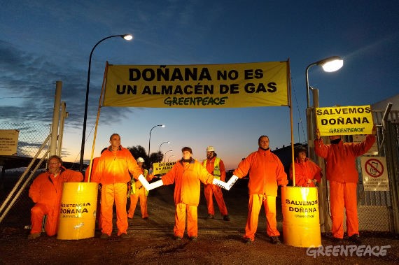 Greenpeace pide a la Defensora del Pueblo que medie en proyectos de gas en Doñana.