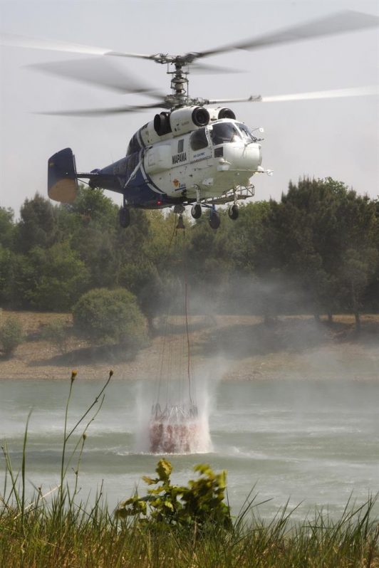 En ambos incendios, presuntamente provocados,  se han quemado unas 200 hectáreas. 