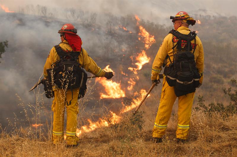 El incendio de Santa Clarita se produce tras cinco años consecutivos de sequía.