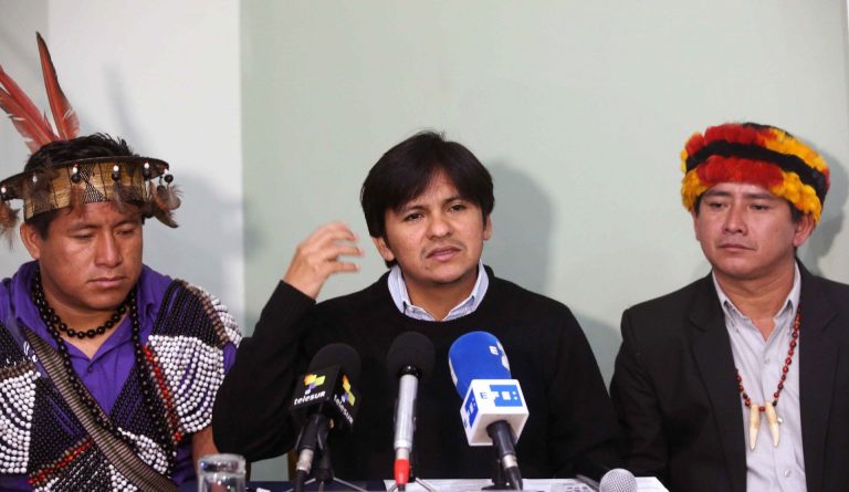 miembros de la Asociación Interétnica de Desarrollo de la Selva Peruana (Aidesep).