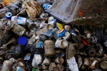 pescadores basura marina