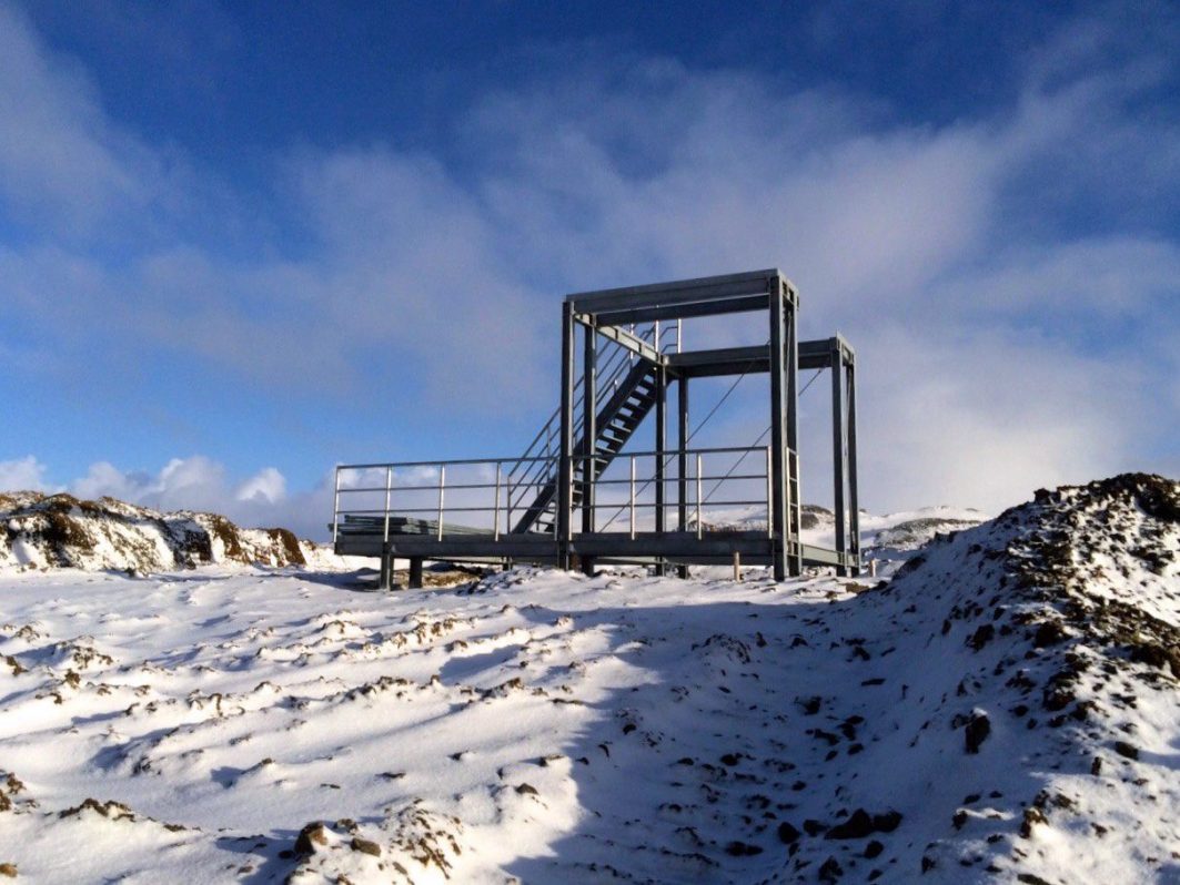 Primera plataforma de mediciones atmosféricas en la Bahía Fildes, en la Antártida (Chile).