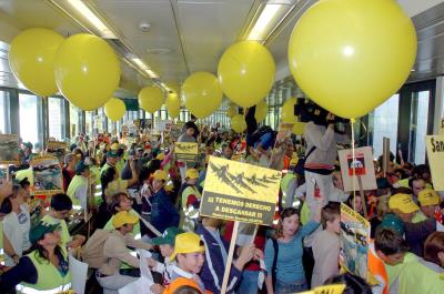Protesta contra el ruido en este caso del aeropuerto de Barajas, en una foto de archivo.