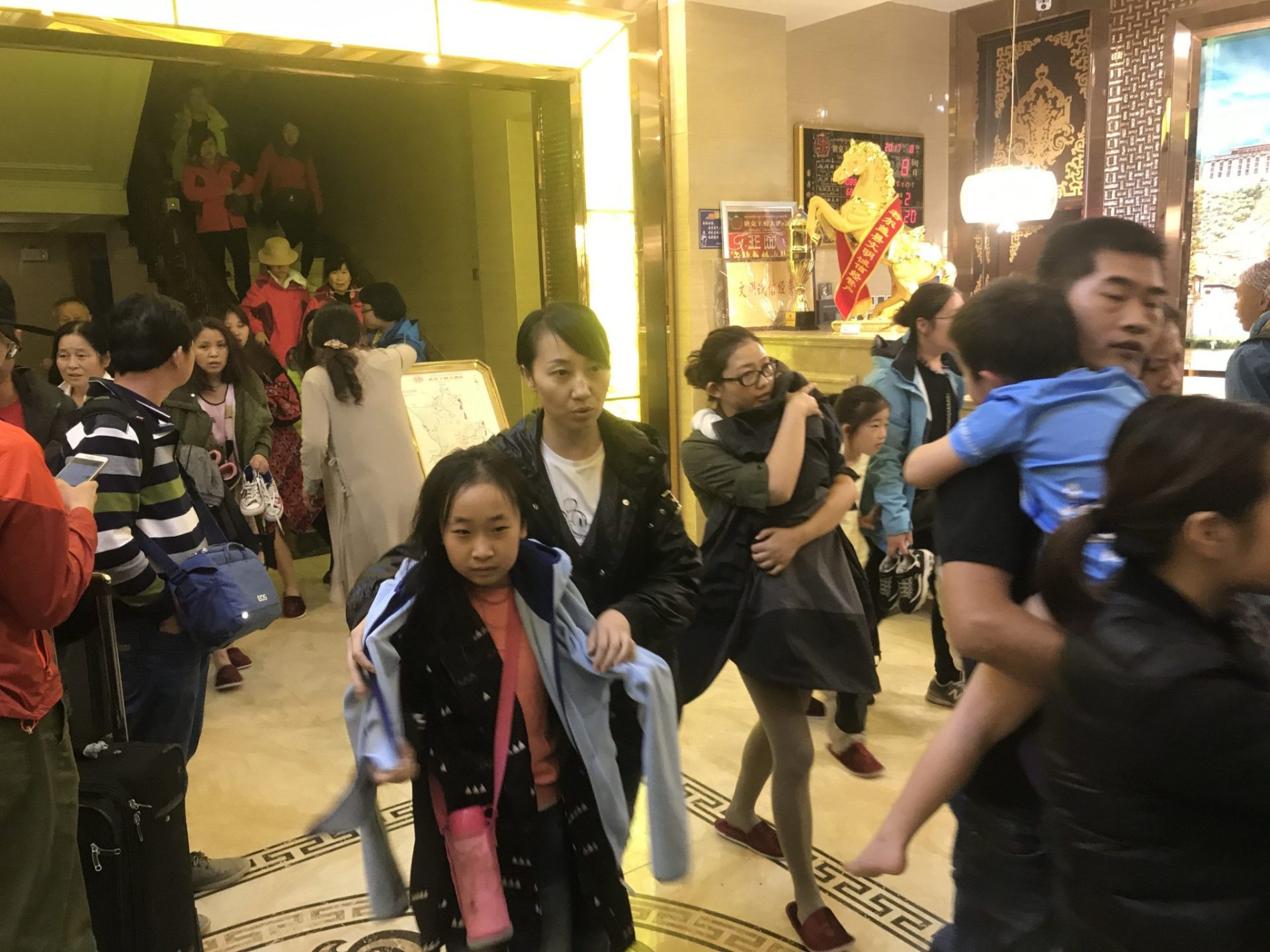 China sufre un terremoto de 7 grados, el más potente de los últimos años.