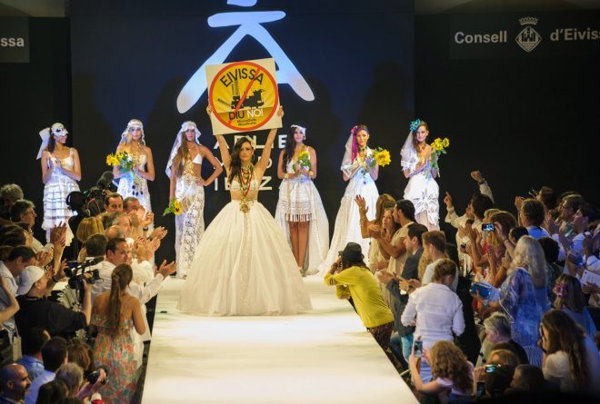 Adlib 2014, modelos contra las prospecciones petrolíferas