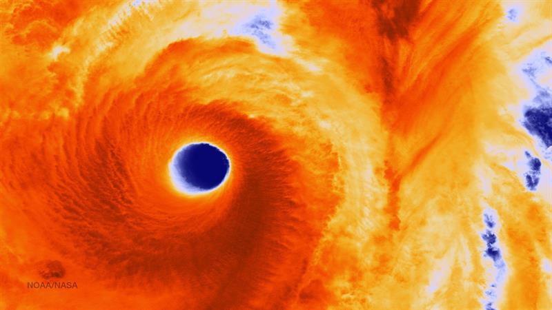 foto de satélite del ojo del súper tifón Vongfong a su paso hacia Japón. EFE/Noaa