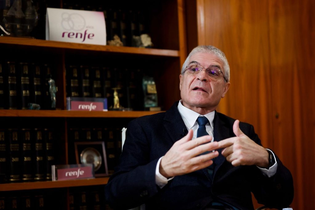 Entrevistas sobre #liderazgoambientalempresarial de @efeverde con el presidente de @Renfe @IsaiasTaboas