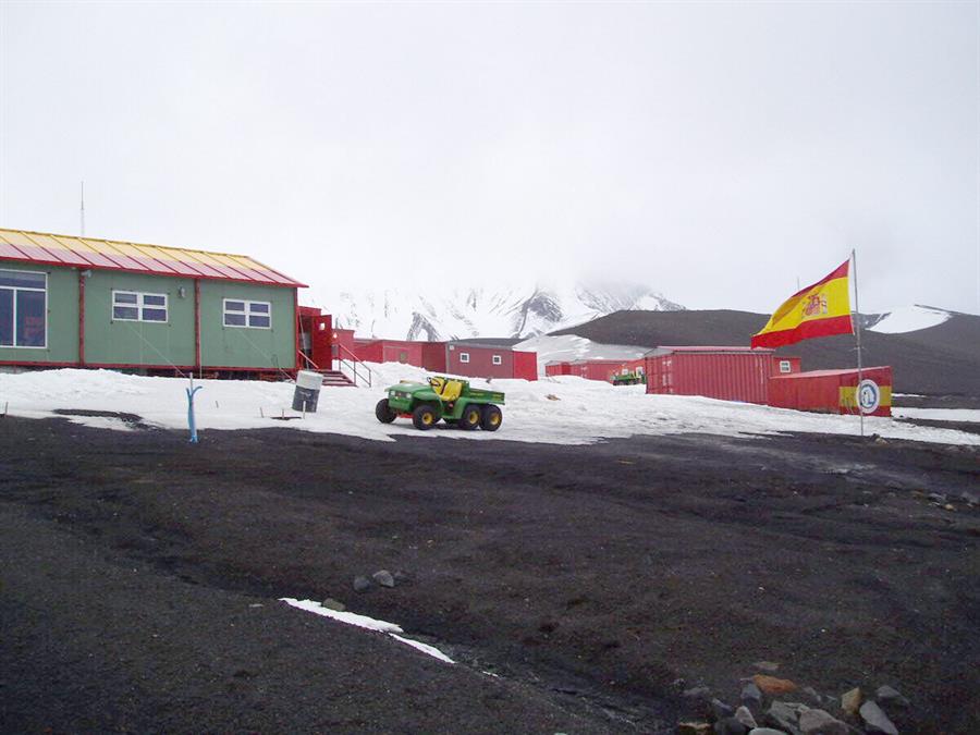isla dececpión base Gabriel de Castilla Antártida
