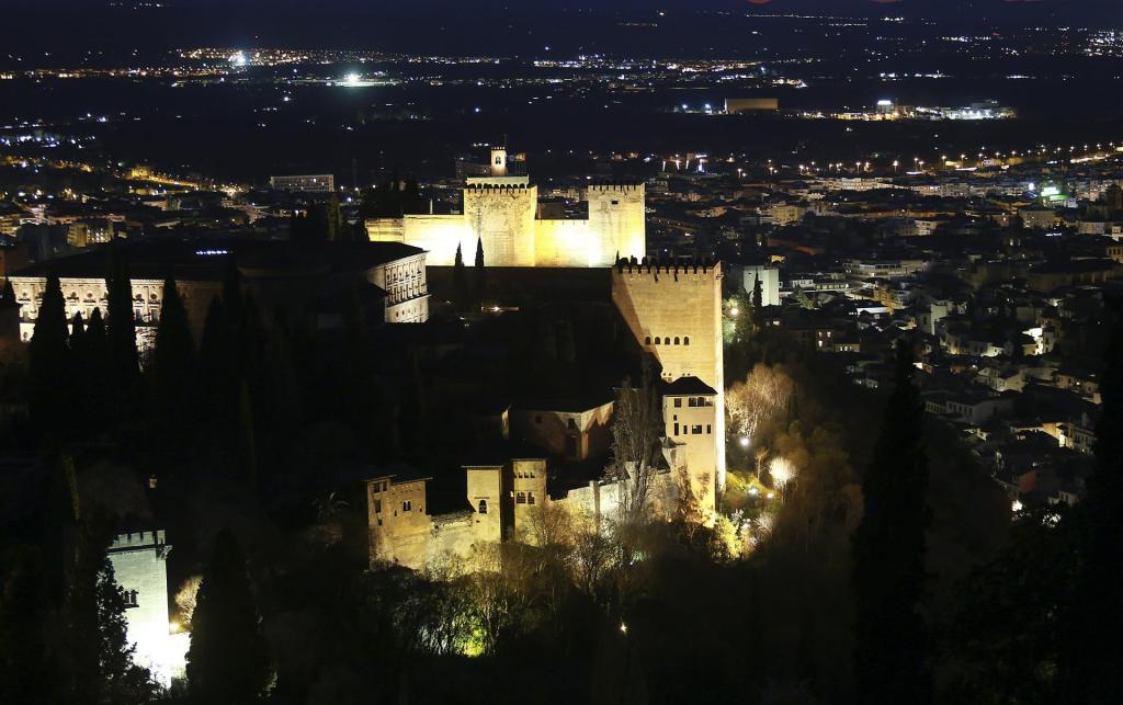 alhambra de granada día planeta