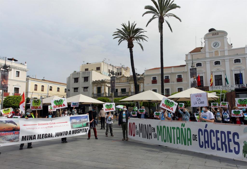 Retirado el proyecto de la mina de litio de Cáceres a cielo abierto