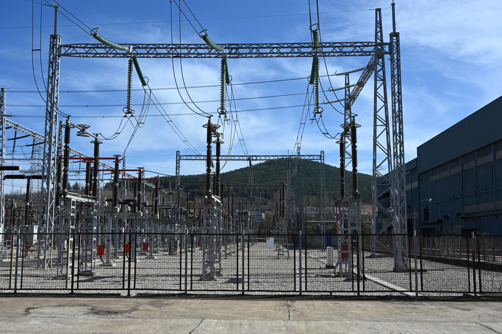 Vista de las antiguas instalaciones de la central térmica de La Robla (León), donde se construirá una planta de hidrógeno renovable cuya capacidad de producción alcanzará hasta 280 megavatios. EFE/J.Casares